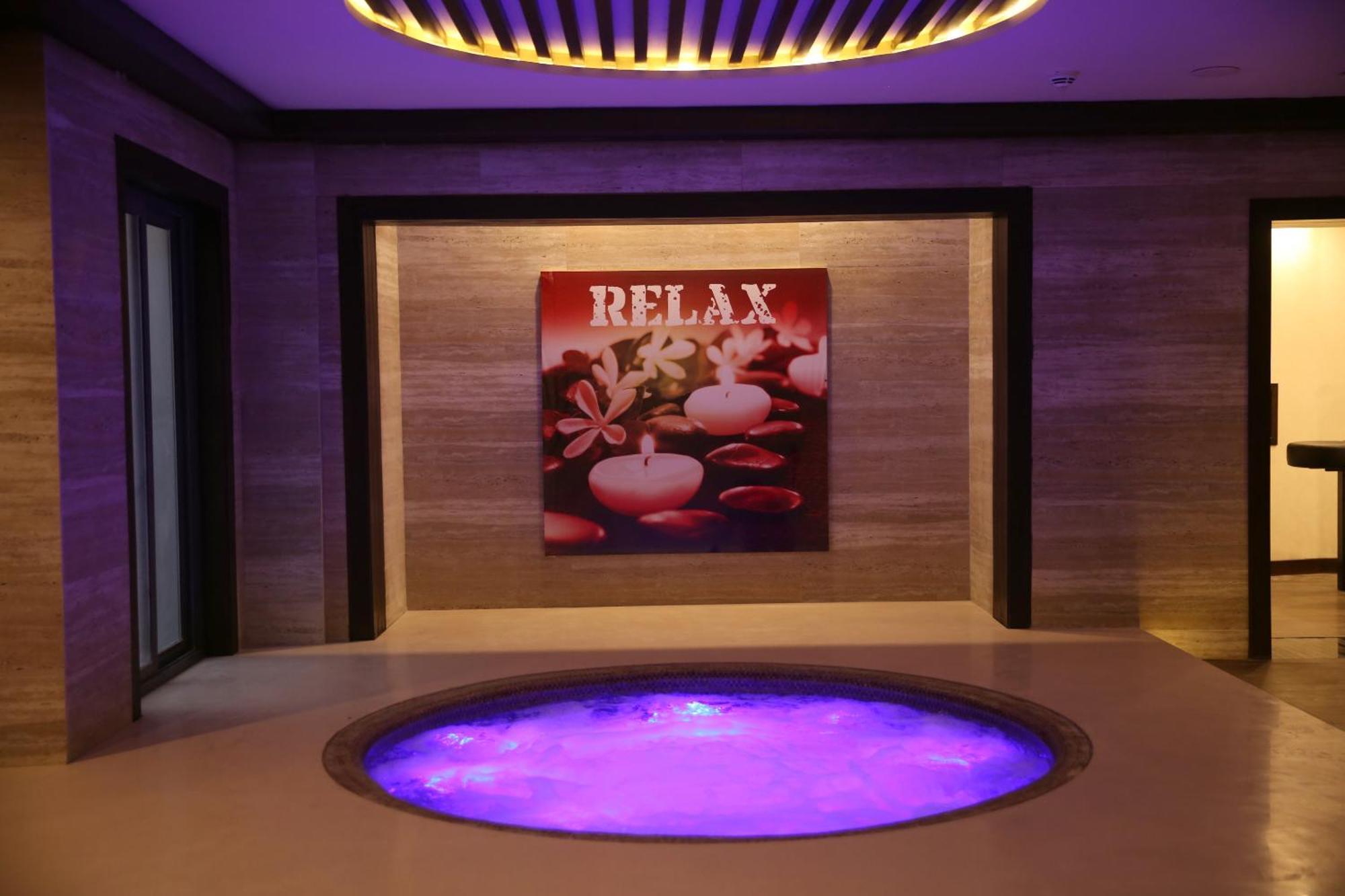Jacaranda Heights Otel İslamabad Dış mekan fotoğraf